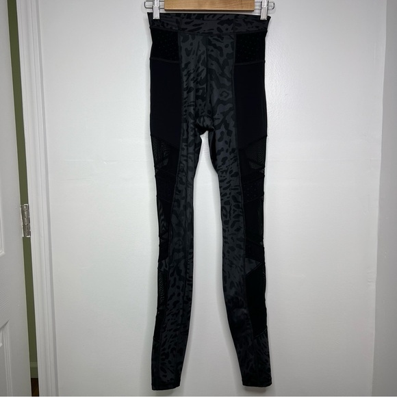 LULULEMON Just Breathe Animal Print Leggings - Picture 3 of 7